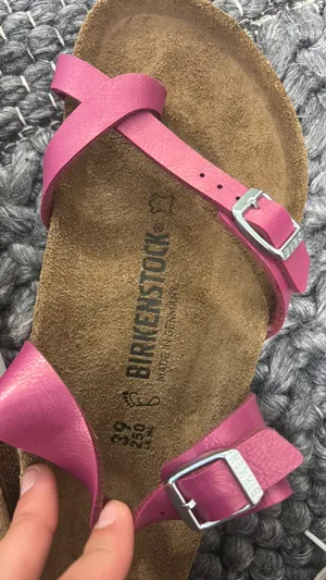 Birkenstock pink  sandals thumbnail 5