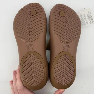 Crocs Serena Flip Sandal Brown Women 6 Slingback Thong Casual Wedge Slip On New thumbnail 8