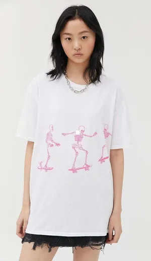 Urban Outfitters Tshirt With Pink Skateboarders thumbnail 1
