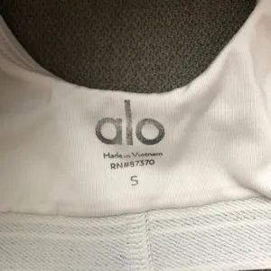 Alo Yoga Airbrush Heart Throb Bra White/Black S thumbnail 4