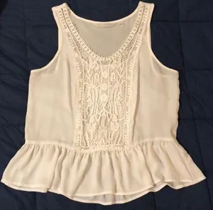 Lauren Conrad Lace Front Peplum Sleeveless Blouse M thumbnail 1
