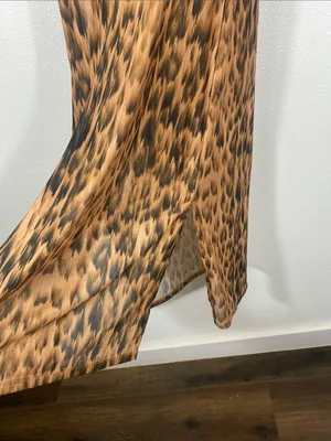Steve Madden Leopard Mesh Maxi Dress Slit EUC Size M thumbnail 6
