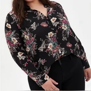 Torrid Black Floral Butterfly Long Sleeve Button Up Shirt Blouse Womens 1X 14 16 thumbnail 2