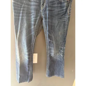 Miss Me Y2k Low Rise Capri Jeans JP5573B Dark Wash Cross Embellished Size 30 thumbnail 7