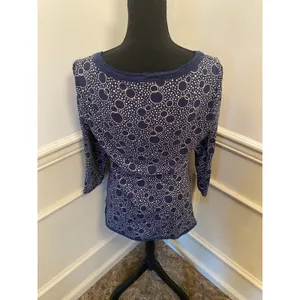 Y2K Boden Blue White Retro Geometric Print Top 3/4 Sleeve Pleated Scoop Neck thumbnail 4