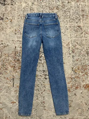 Good American high rise skinny jeans size 6/28 thumbnail 3