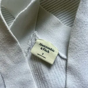 Abercrombie white tank top thumbnail 6