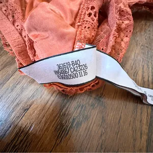 VICTORIA’S SECRET burnt orange / coral lace racerback bralette, size M thumbnail 6