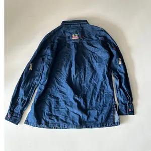 Quaker Factory Vintage Denim Embroidered Dog Shirt Blue Button Down Medium thumbnail 5