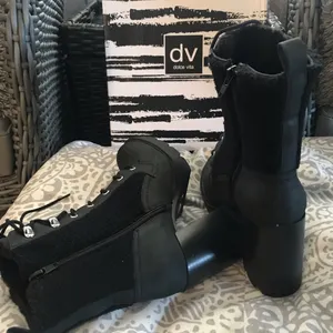 New Dolce Vita Dixy Faux Shearling Trim Heel Platform Boots thumbnail 10