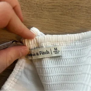 Abercrombie & Fitch Ruched Tiny Set Top thumbnail 4