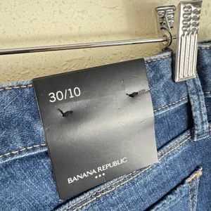 Banana Republic Womens 30/10 Medium Wash Logo Tape Cuff Cropped Capri Jeans NEW thumbnail 6
