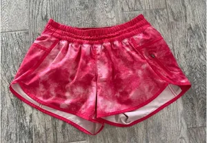 Lululemon Tracker Shorts 4" fushia  thumbnail 1