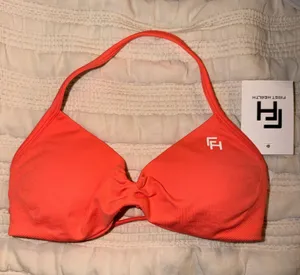 First health sports bra thumbnail 1