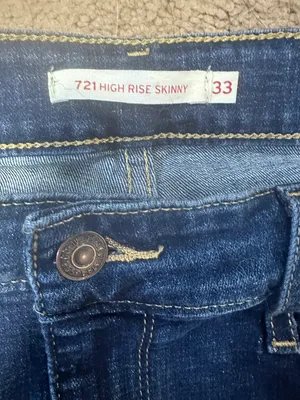 Levi’s High-Rise Skinny Jeans thumbnail 3