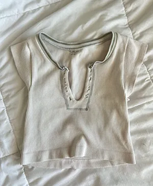 Urban Outfitters Top thumbnail 1