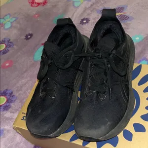 ASICS Women’s or Men’s GEL-Nimbus 25 Running Shoes - Black thumbnail 4