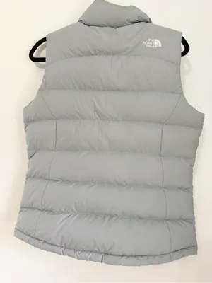 Womans North Face Usa Size Medium Nuptse 2 Down Vest 700 Series Grey thumbnail 4