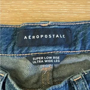 Aeropostale Jeans Super Low Rise Ultra Wide Leg Size 000 Reg Blue` thumbnail 3
