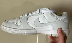 Nike Low Dunks thumbnail 4