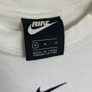 Nike White Short Sleeve Women's Bodysuit (Size Medium) thumbnail 3