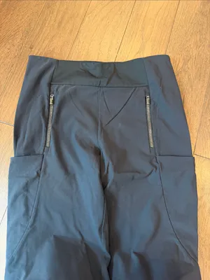 Athleta Headlands Hybrid Cargo II Pants Black Women’s Size 10 - C11-699 thumbnail 5