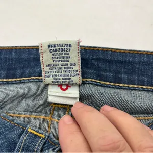 True Religion Becky Womens Size 27 Blue Denim Jean Distressed Low Rise *FLAWED‎ thumbnail 4