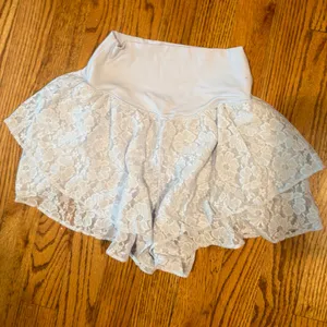 Aerie ruffle shorts thumbnail 2
