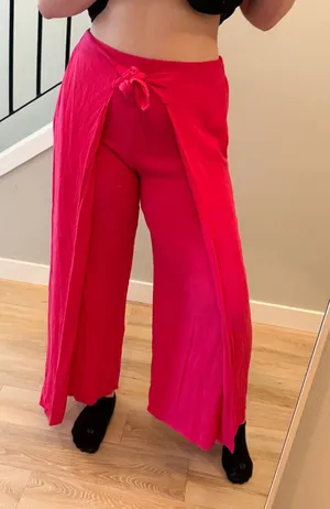 Vici M boho hot pink tie flowy pants. Excellent condition. thumbnail 1