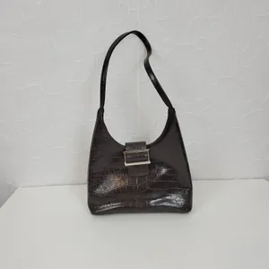 VINTAGE Nine West Women's‎ Shoulder Bag OS Brown Crocodile Embossed Single Strap thumbnail 3