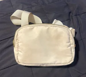 White Crossbody bag thumbnail 1