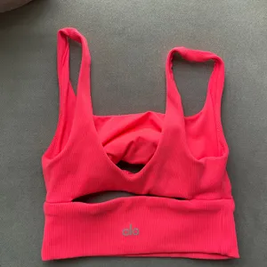 Alo Yoga Slit Bra Fluorescent Pink Coral XS thumbnail 4