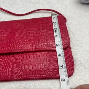Faux Red Patent Alligator Purse 80s Shiny Red Faux thumbnail 7