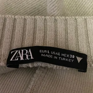 Zara Women's Cream Beige Knit Long Sleeve Crew Neck Sweatshirt Sweater Top Sz L thumbnail 3