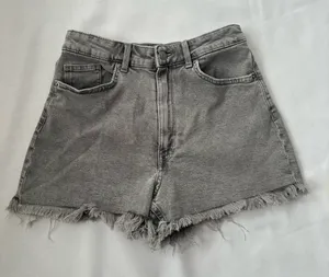 H&M Gray Frayed Hem Jean Shorts size 6 thumbnail 1
