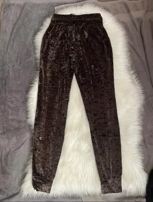 lululemon Ready To Crush Velvet Jogger French Press Brown thumbnail 9