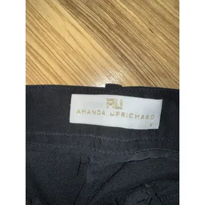 Amanda Uprichard Medium Brooklyn Black 100% Silk Shorts‎ $152 Hem Out thumbnail 5
