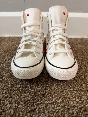 Converse Chuck Taylor All Star High Valentine's Day Hearts Roses White Size 8 thumbnail 7