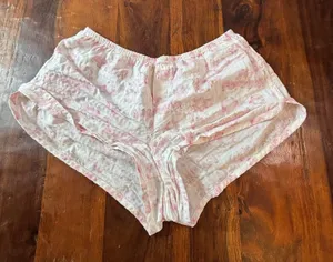 Aerie Wicked Movie Pajama‎ Shorts Womens XS Pink White Cotton Modal Sleepwear thumbnail 1