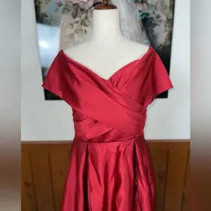 Gorgeous New Lavetir Red Satin Pageant/Prom/Bridesmaid Gown! thumbnail 3