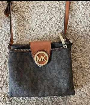 Michael Kors crossbody flap purse thumbnail 2