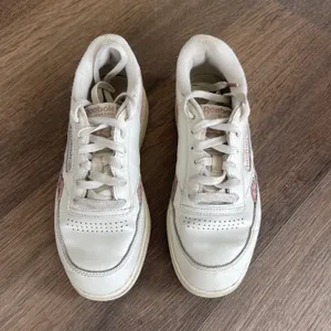 Reebok Sneakers thumbnail 2
