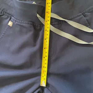 FIGS Navy Blue Casma Top Zamora Jogger Scrub Set Women's size XS / Small Petite thumbnail 10
