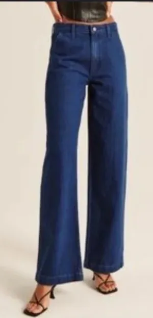 Abercrombie & Fitch Dark Wash Wide Leg Mid Rise Denim Jeans Size 18S NWT thumbnail 1