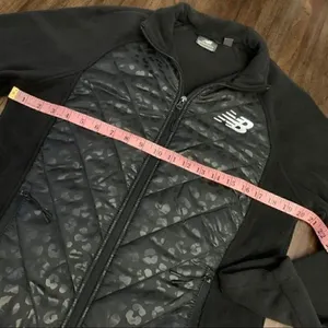 New Balance NWOTs Quilted Cloud Fleece Jacket thumbnail 9