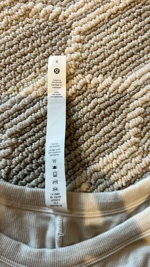 Lululemon Cropped Tee thumbnail 6