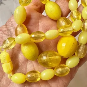 Vintage yellow beaded necklace Yellow thumbnail 2