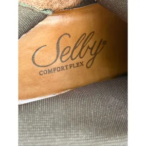 Selby ComfortFlex Brown Leather Riding Boots Low Heel Women’s 7M Brazil thumbnail 10