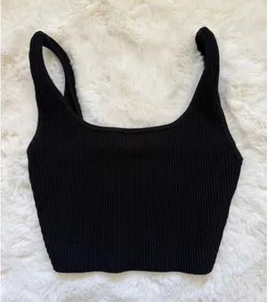 Babaton Black Ribbed Square-Neck Crop Tank thumbnail 1