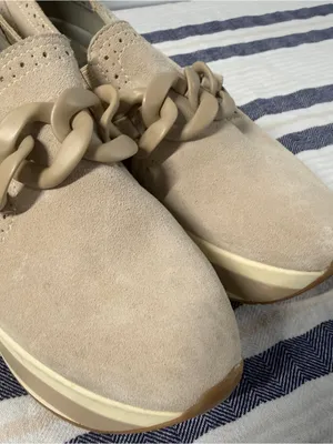 Dolce Vita Beige Suede Chunky Chain Loafers Women’s Size 6.5M thumbnail 2